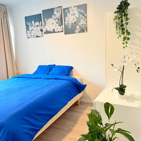 10 Mins To Center, Free Parking Apartment Helsinki