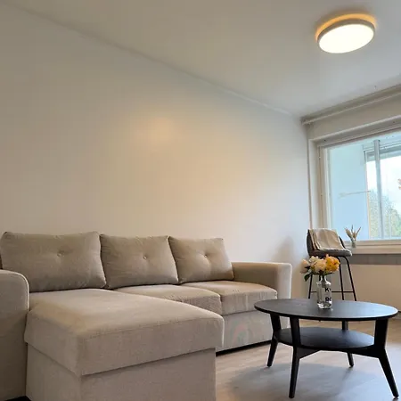 10 Mins To Center, Free Parking